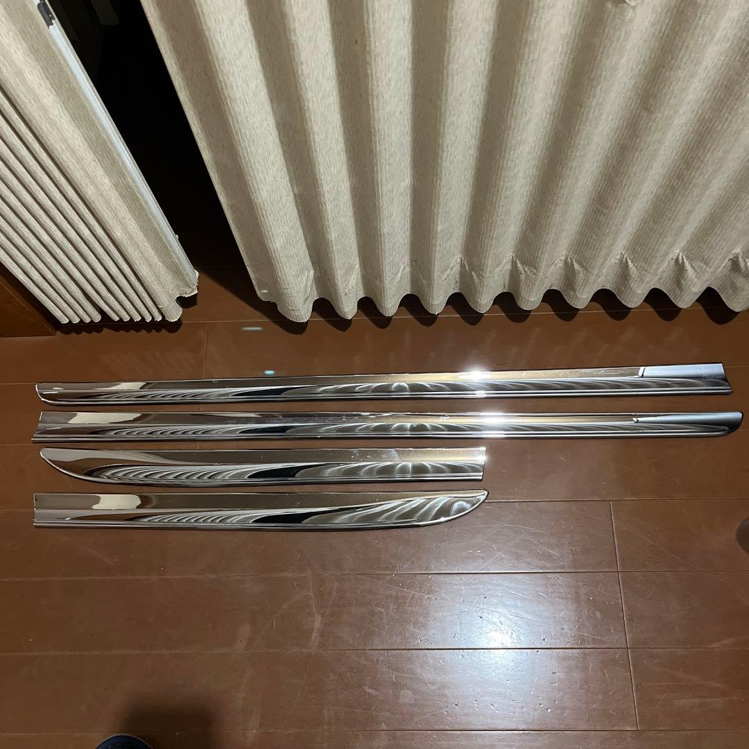 プリウス30純正サイドガ一ニッシュ