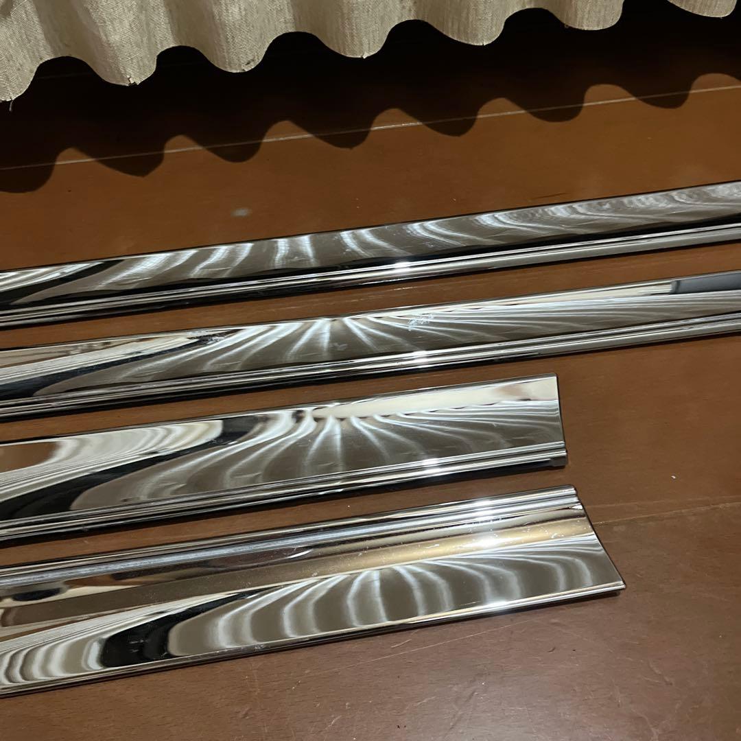 プリウス30純正サイドガ一ニッシュ