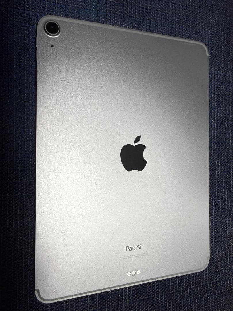 超美品iPad Air(M2) 11インチ Wi-Fi + セルラー 256GB