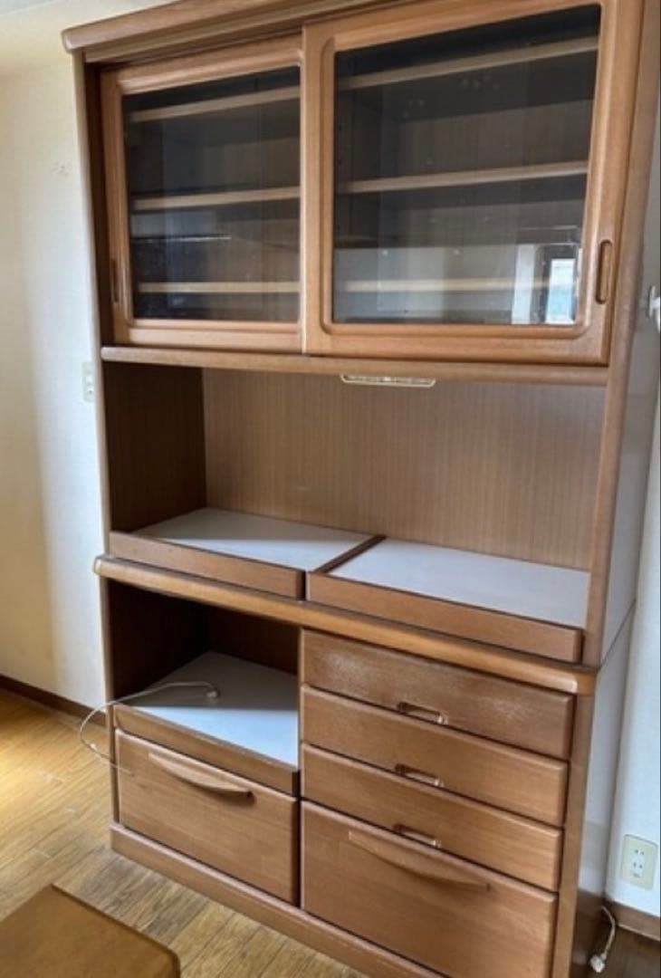 kiwi　食器棚　下