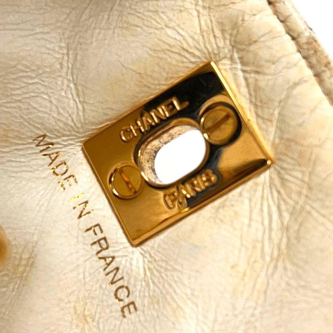 シャネル　マトラッセ キャビアスキン　ハンドバッグ　ダブルターンロック