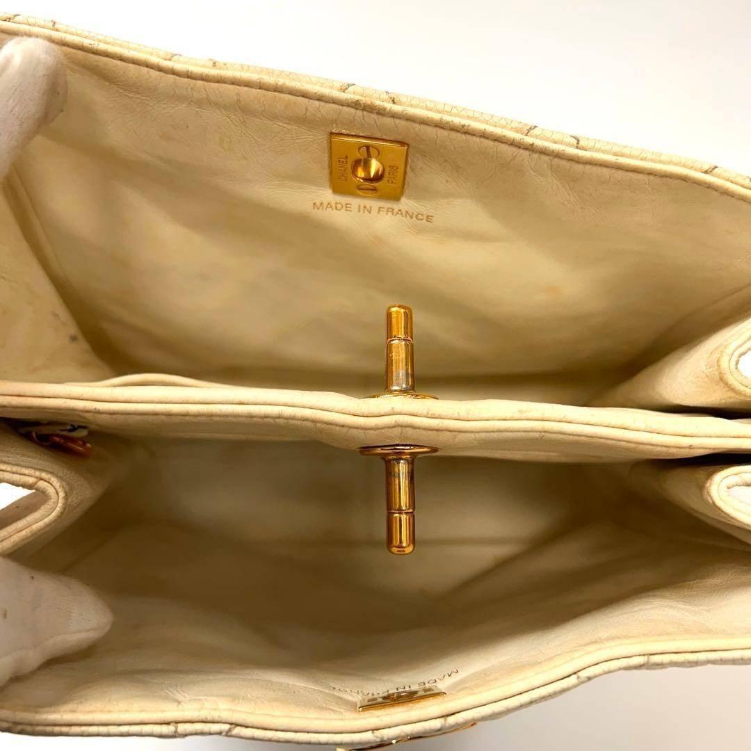 シャネル　マトラッセ キャビアスキン　ハンドバッグ　ダブルターンロック