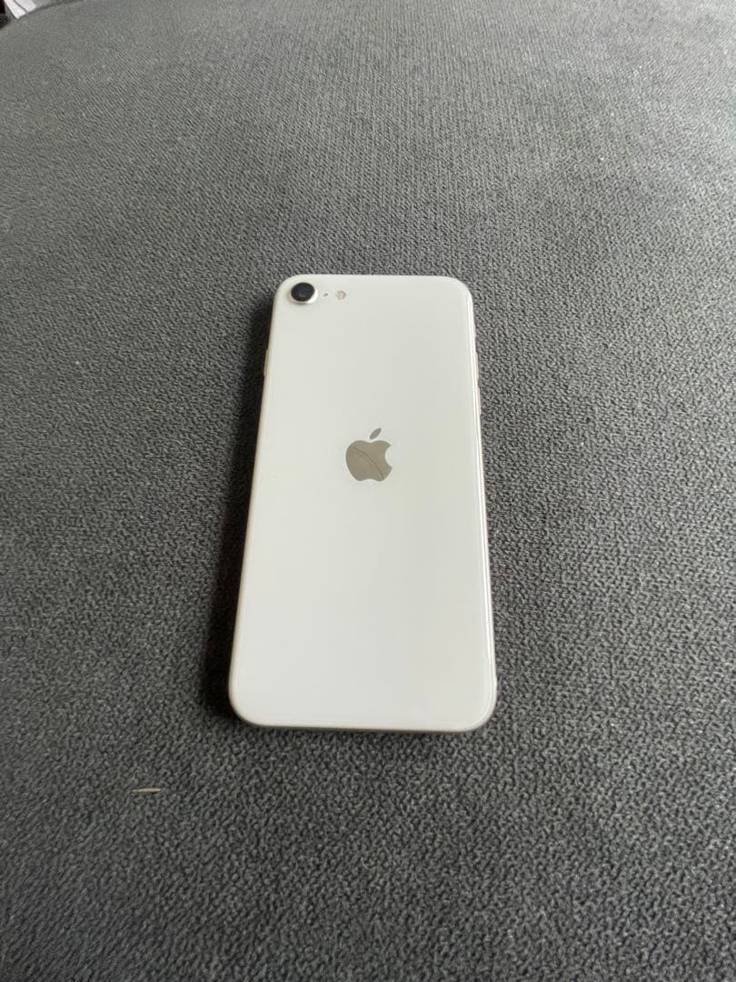 iPhone SE3 64GB simフリー　美品　完動品