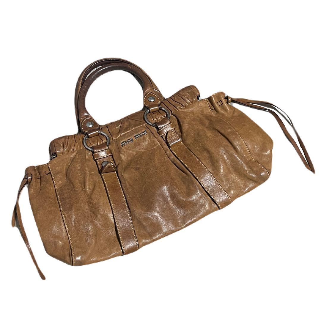 miumiu レザー　バッグ　vittelo