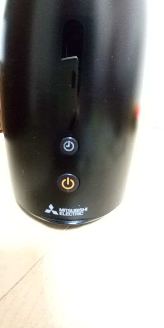 就寝時のお肌の乾燥を防ぐのに最適➰♥️クリーニング済み、三菱電機パーソナル保湿機