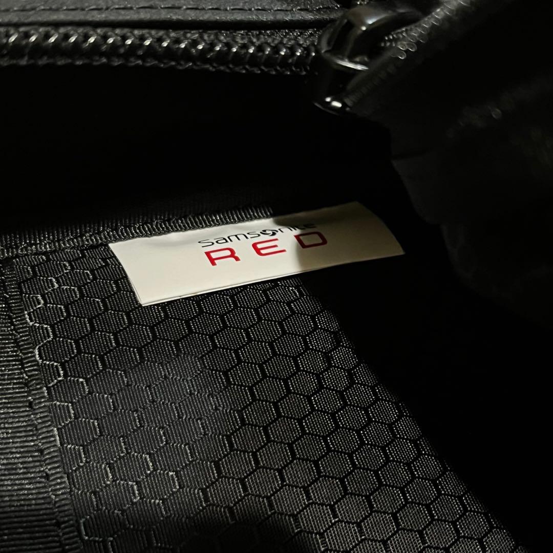 【新品タグ付】サムソナイトレッド　リュック　バックパック ブラック