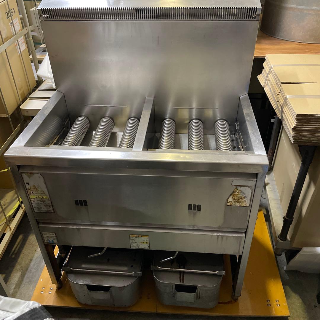 大型ステンレス　タニコー製の業務用2槽式ガスフライヤー　NB-TGFL-C87W