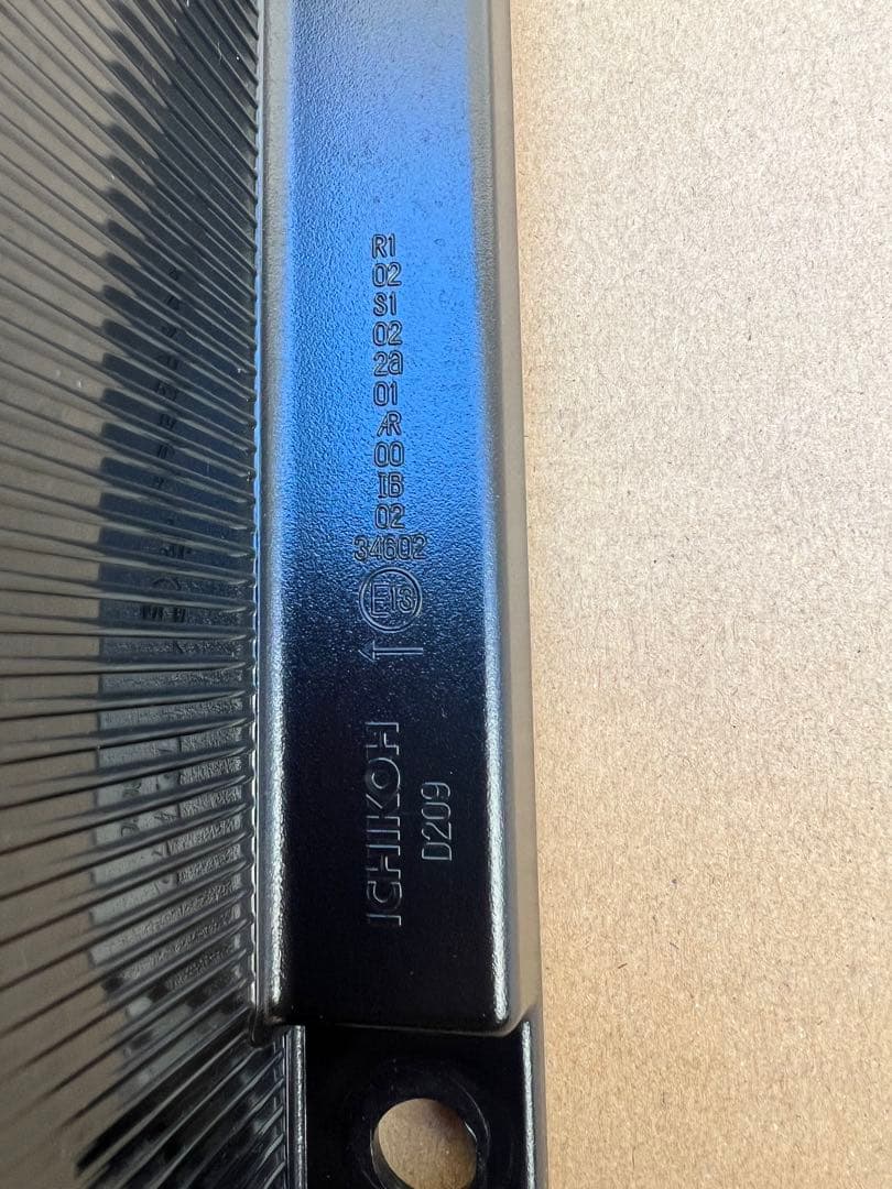 キャラバン NV350 テールランプ 左右セット　E26