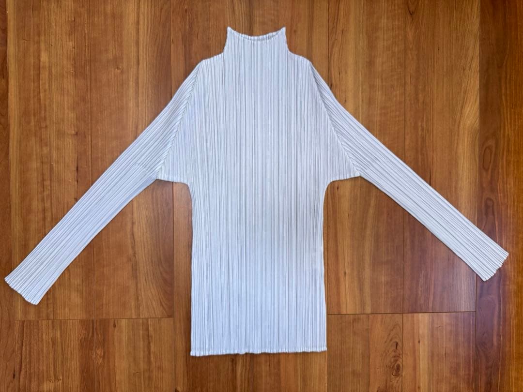 美品 PLEATS PLEASE ハイネック 長袖トップス