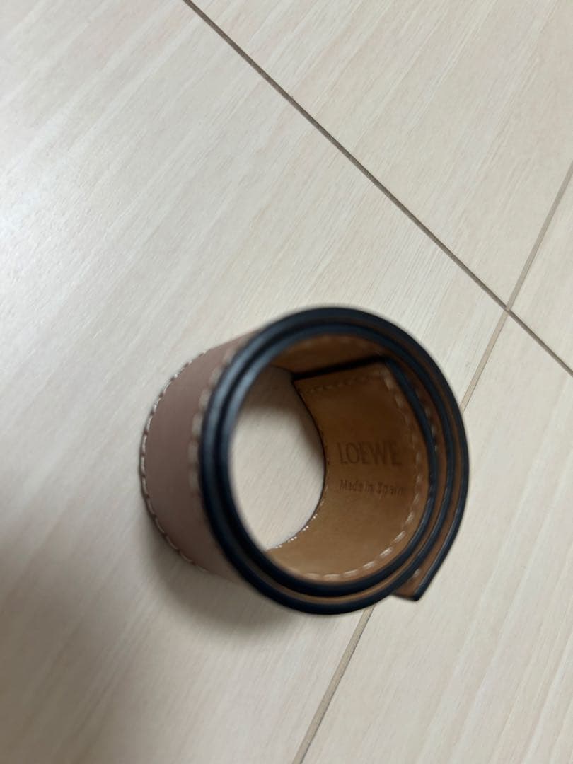 ロエベ　レザーブレスレット　バングル