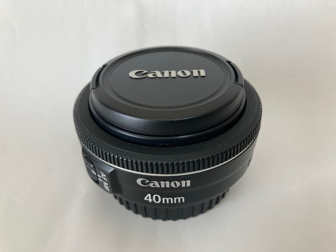 Canon EF 40mm f/2.8 STM レンズ