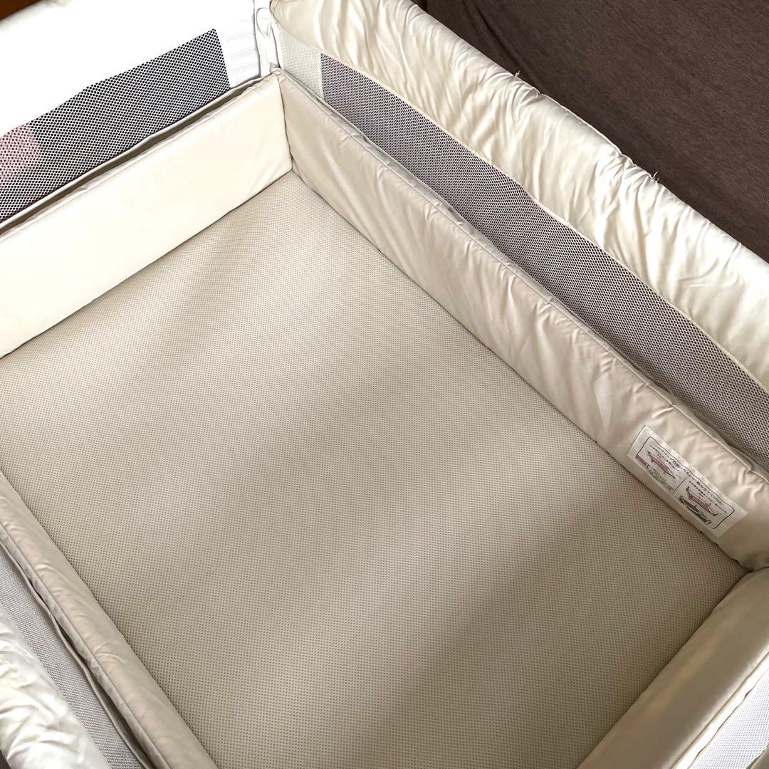 ◆時間限定セール◆Aprica ココネルエアー　ミルクWH ベビーベッド