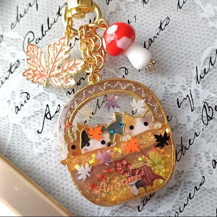 猫ちゃん達のピクニック♪︎　他レジンキーホルダー計9点　ハンドメイド