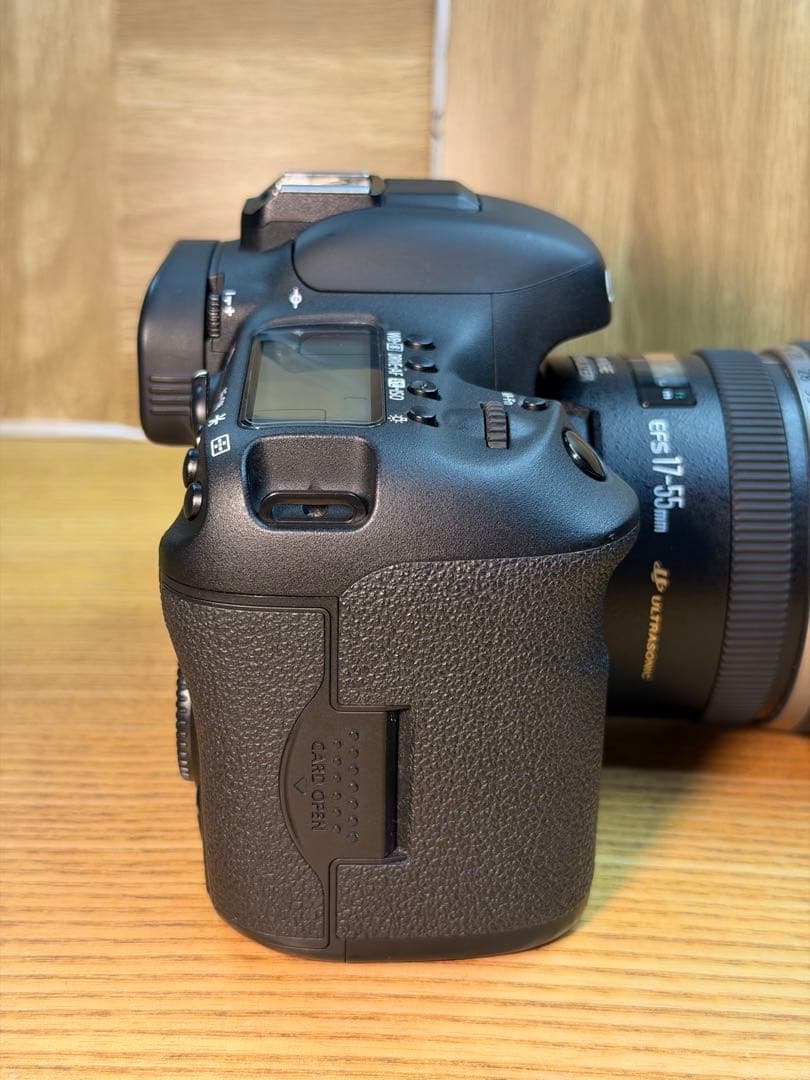 デジタルカメラ Canon EOS 7D Mark II + EF-S 17-55mm f2.8