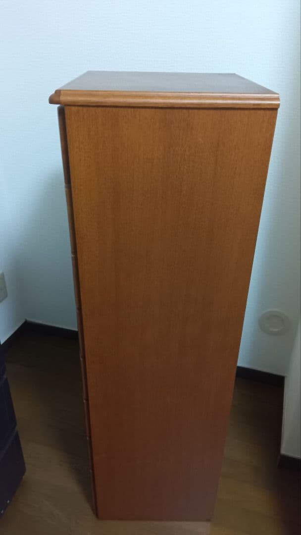 レトロハイチェスト、８段高さ112.5センチ。有限会社カシワギ。