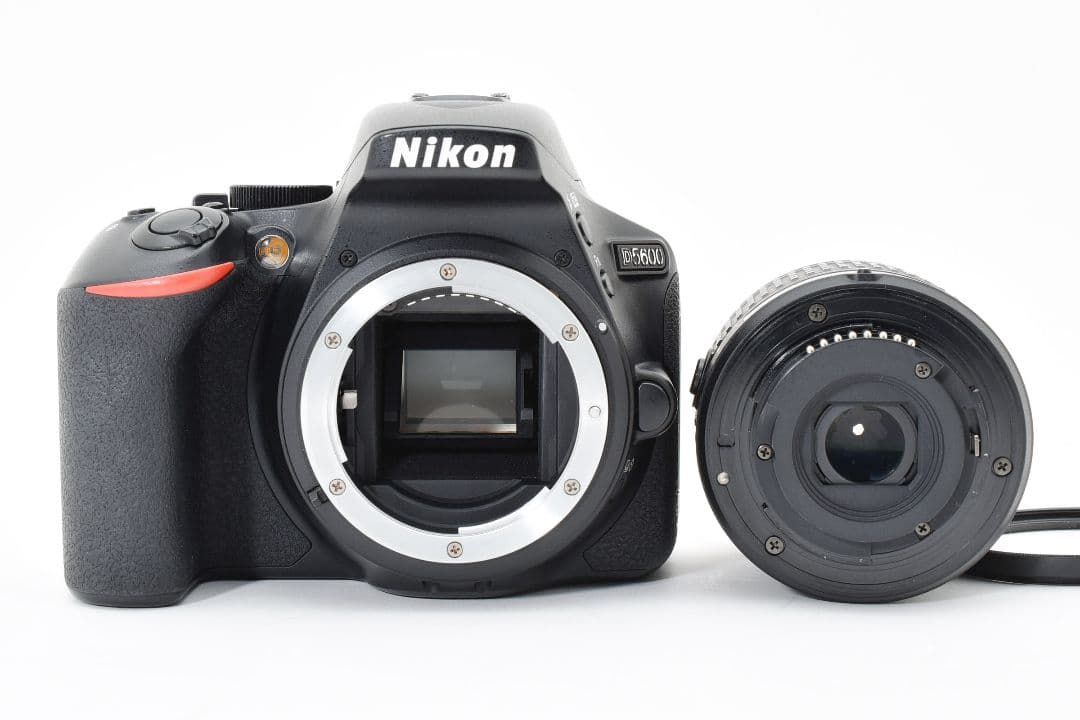 一眼レフの集大成モデル✨Nikon D5600✨標準ズーム シングルレンズセット