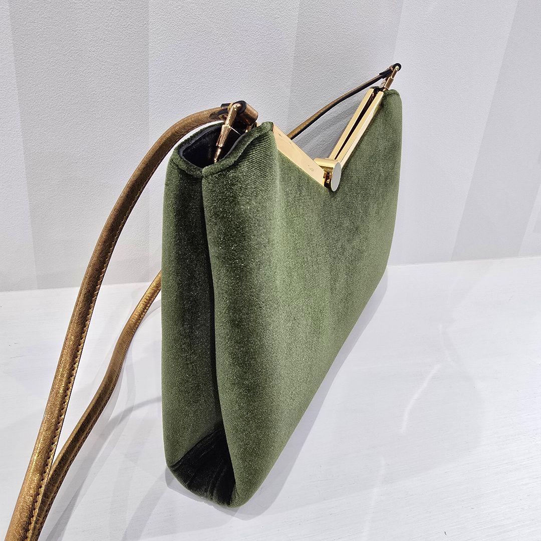 エンポリオアルマーニ ベルベット2way クラッチ　ショルダー