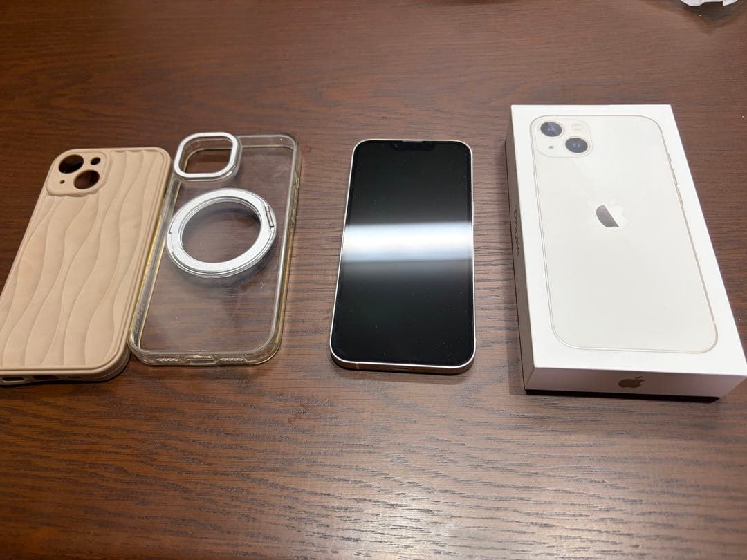 Apple iPhone 13 本体