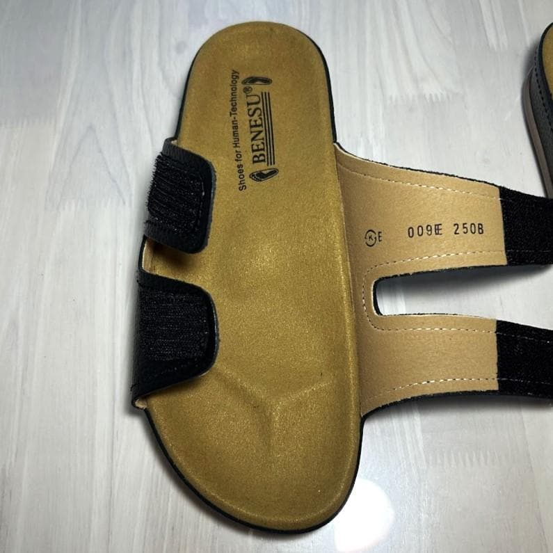 専用出品　新品 25㎝ 009BK ベネッシュ外履きサンダル 黒 ベネシュ