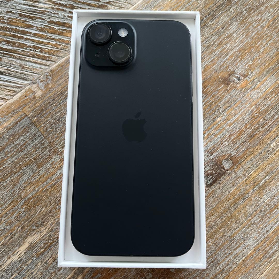iPhone15 SIMフリー 本体/充電ケーブル 128GB