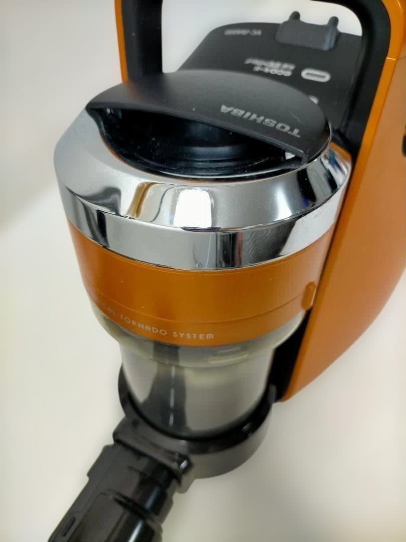 東芝 VC-JS4000　サイクロン式掃除機 オレンジ　2015年製 　2509
