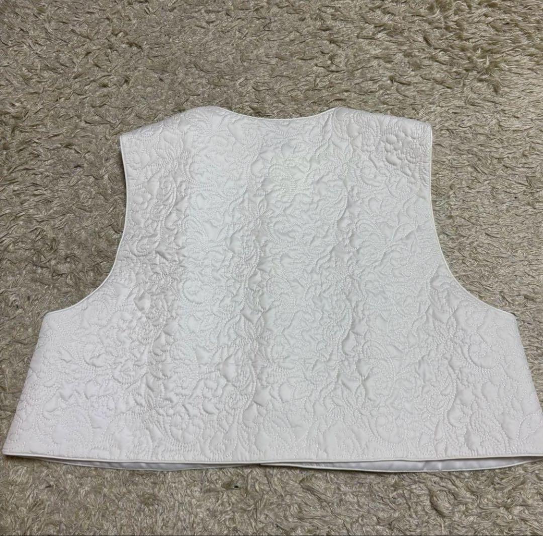 タグ付き　ユナイテッドアローズ　2024SSエンブロイダリーキルト ベスト