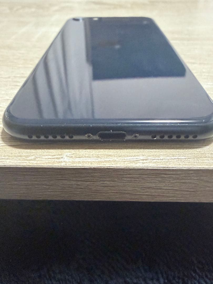 iPhoneSE3 第3世代 64GB SIMフリー 純正バッテリー100%