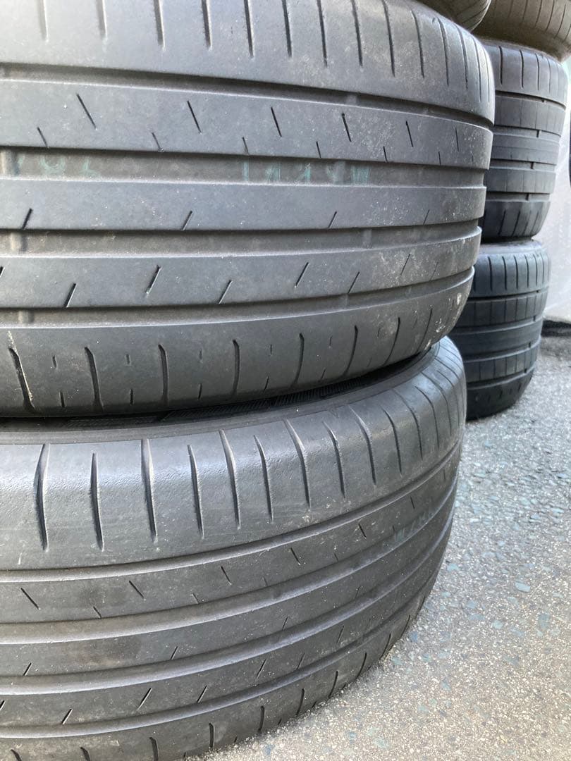 2023年バリ山！v37スカイライン純正TOYO PROXES235/55R17