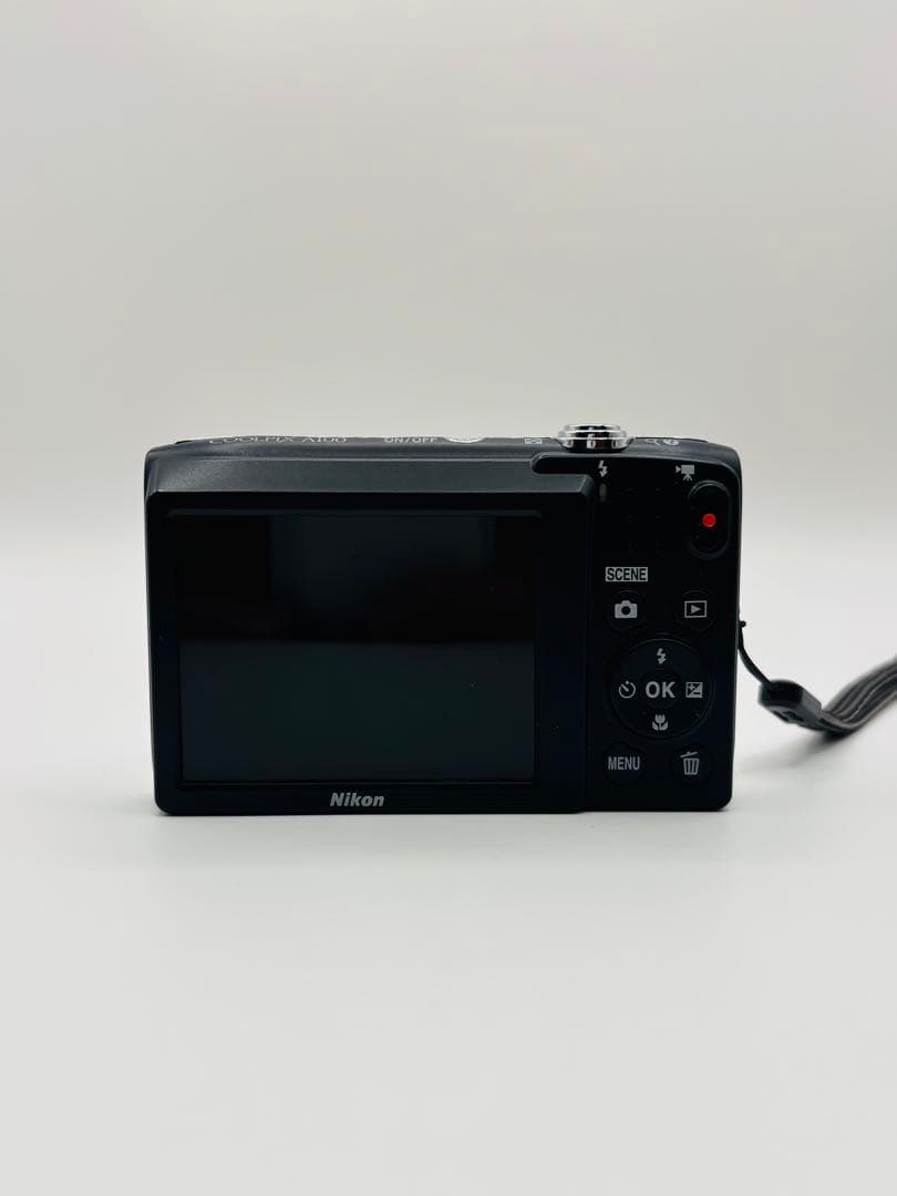 Nikon COOLPIX A100 シルバー オールドコンデジ