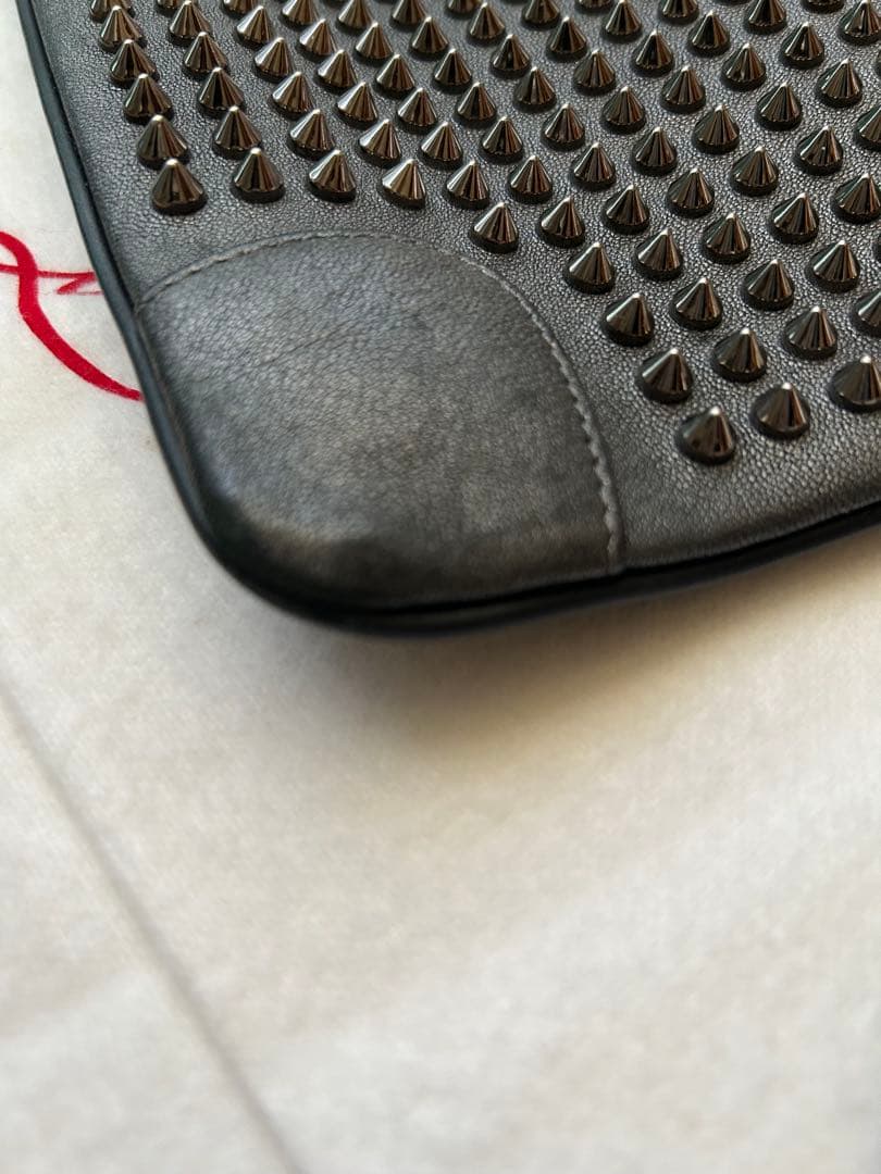 Christian Louboutin クラッチ　男女可　ショルダー斜めがけ