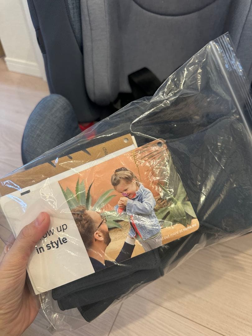 【ほぼ新品】nunaジュニアシートMYTI 【isofix】ECE R129適合