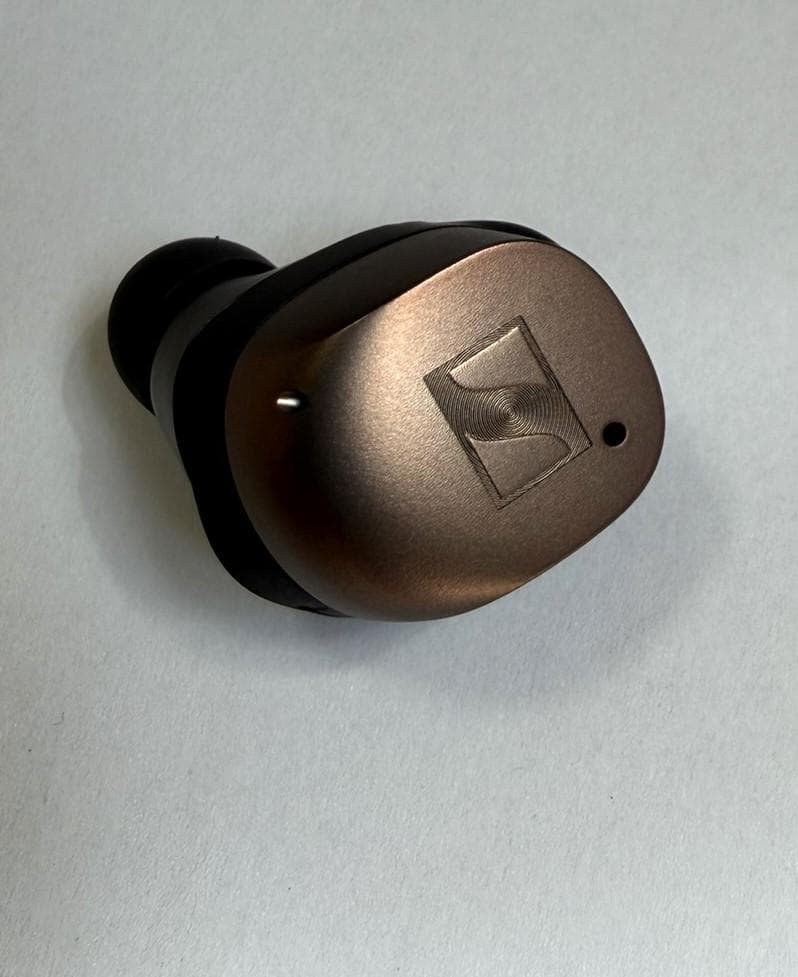 【美品】Sennheiser Momentum True Wireless 4