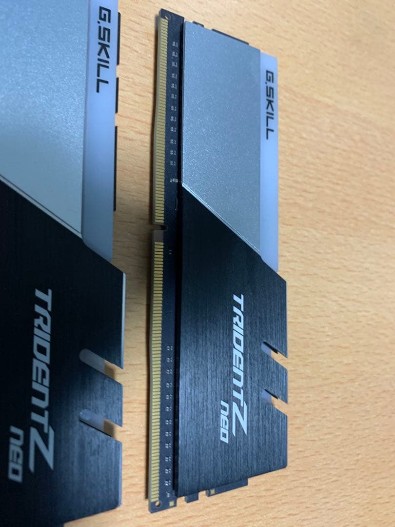 【美品】G.SKILL Trident DDR4 32GB (4 x 8GB)