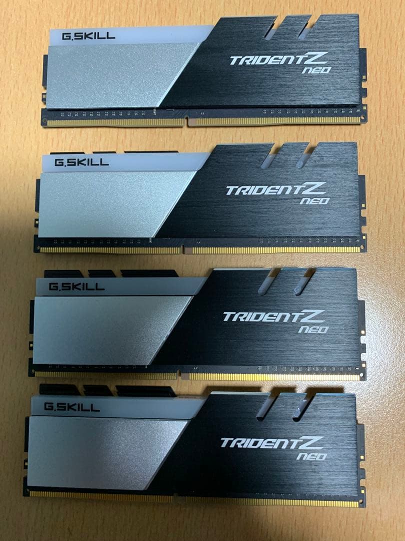【美品】G.SKILL Trident DDR4 32GB (4 x 8GB)
