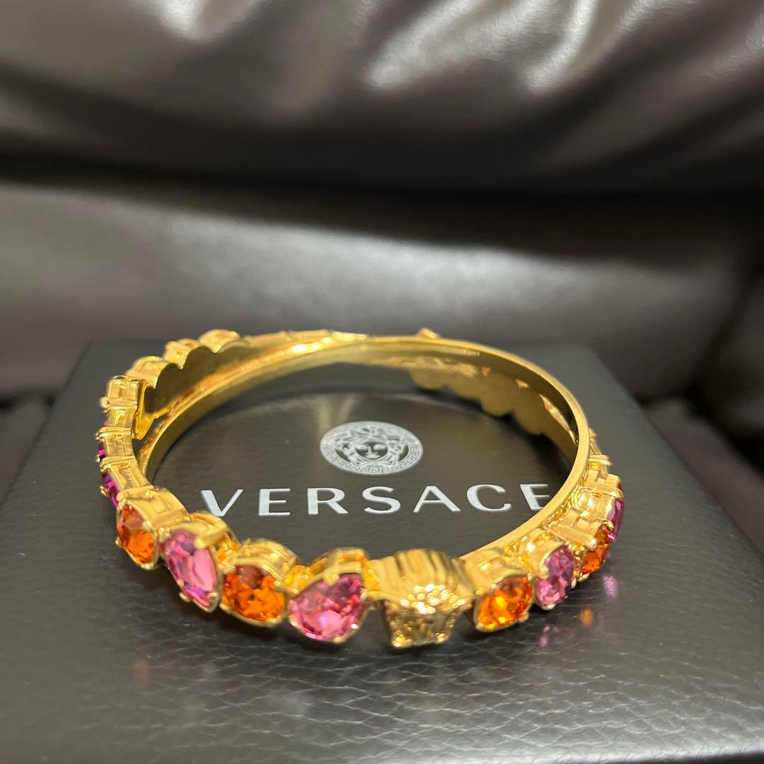 新品未使用　ヴェルサーチェ　VERSACE バングル