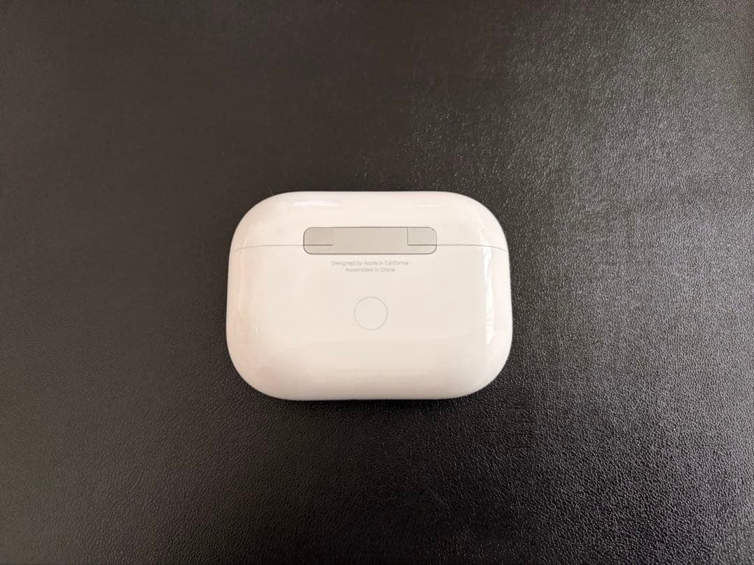 AirPods Pro (第2世代) 本体 ホワイト lighting