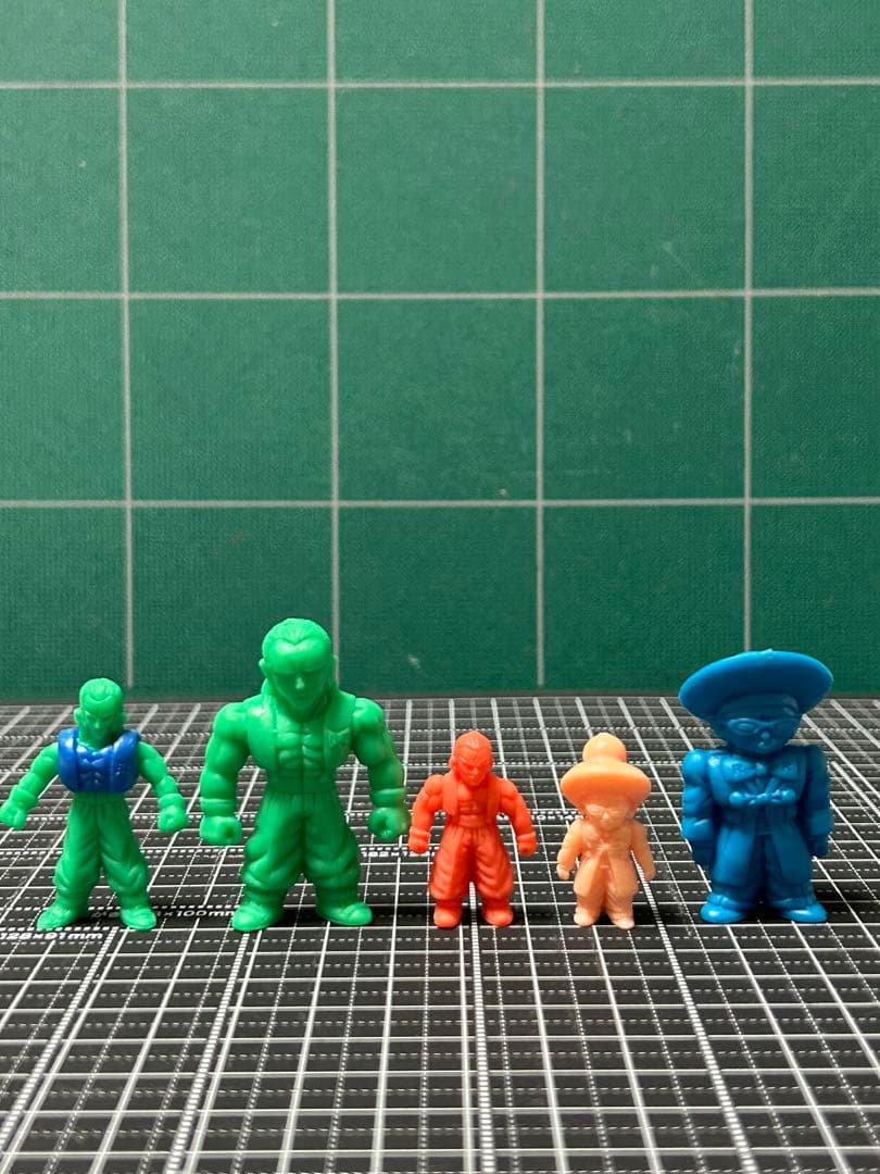 じぇぃさん専用　ドラゴンボール消しゴム　人造人間大集合！！！　8号〜20号