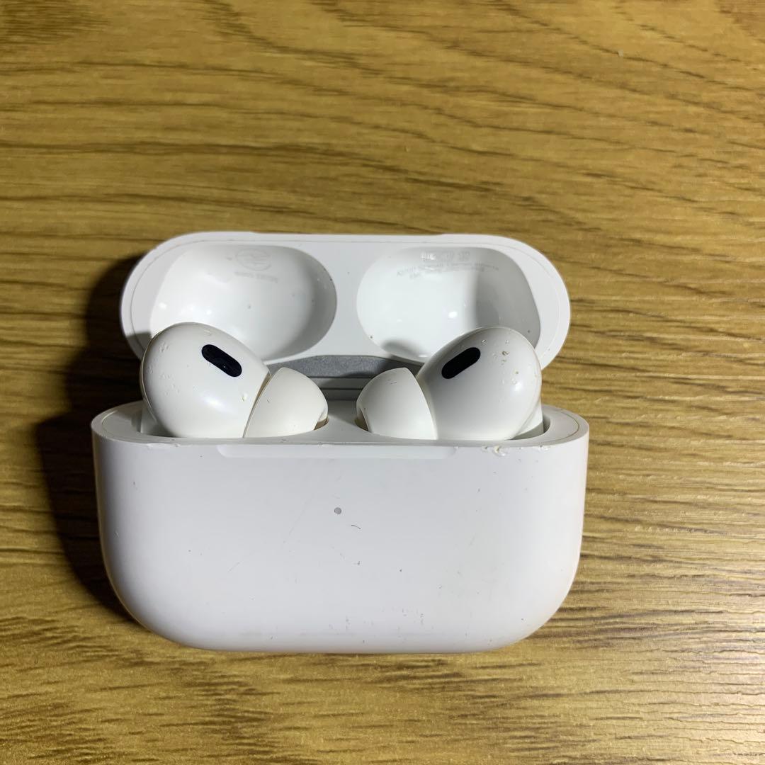 Apple AirPods Pro 第二世代　lightning