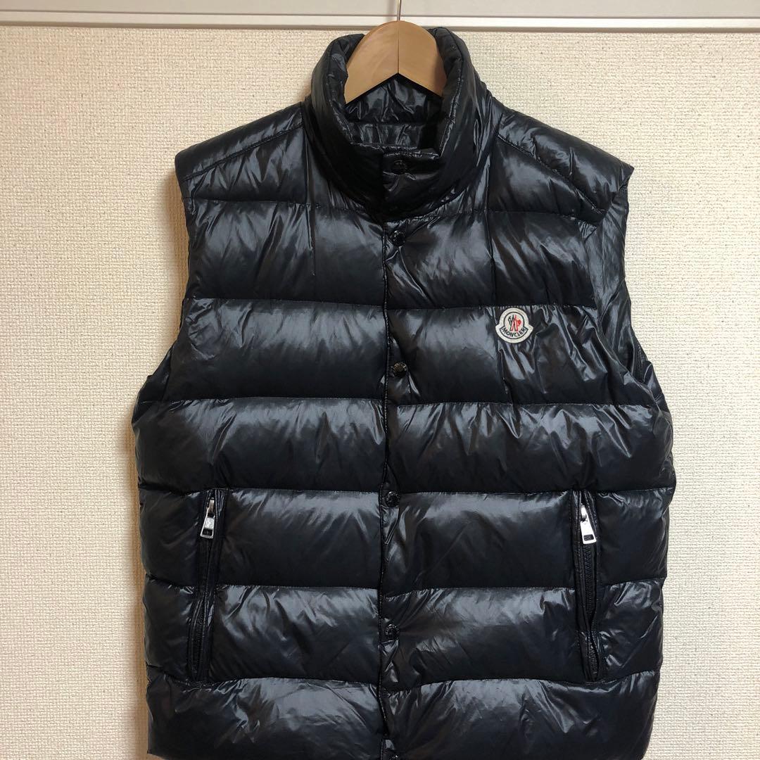 MONCLER ダウンベスト2