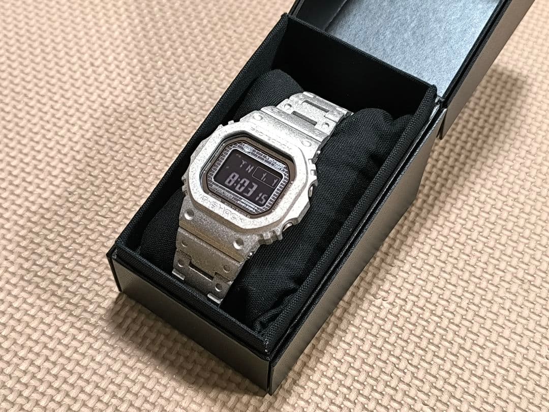 タイムセール G-SHOCK GMW-B5000PS-1JR 40周年記念モデル
