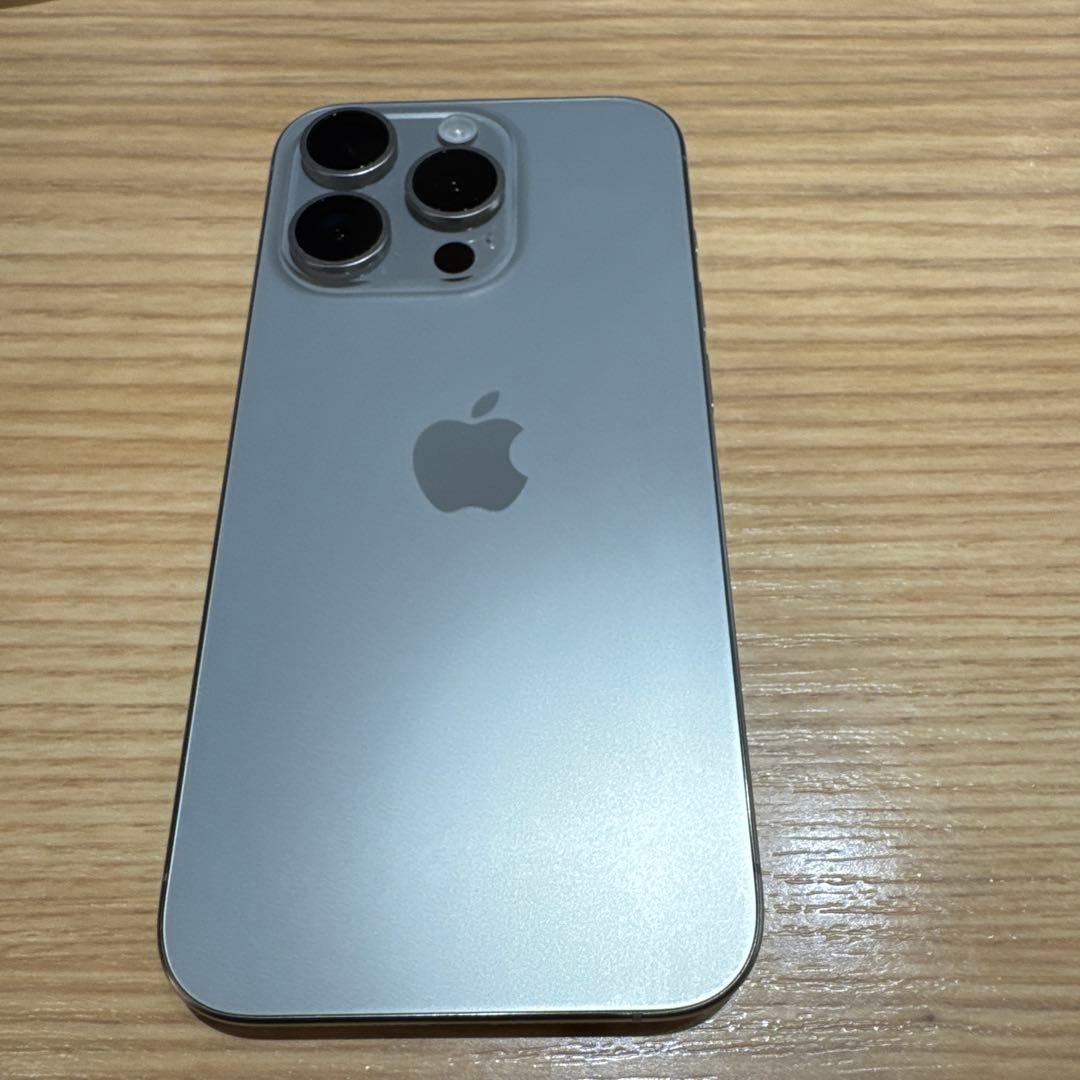 Apple iPhone 15 Pro スペースグレー 本体　ジャンク