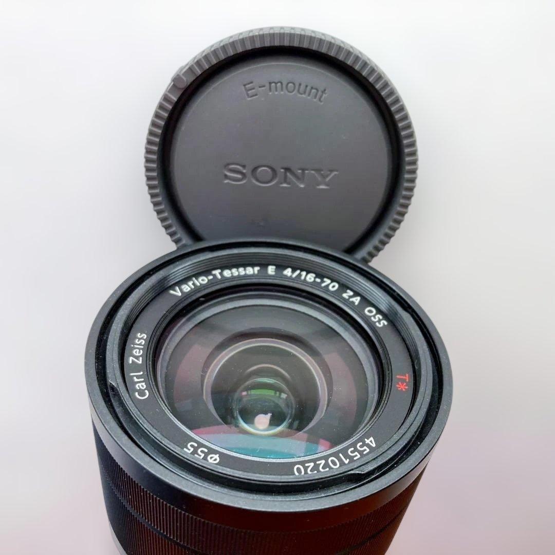 Sony αEマウント16-70mm F4 APS-C OSS