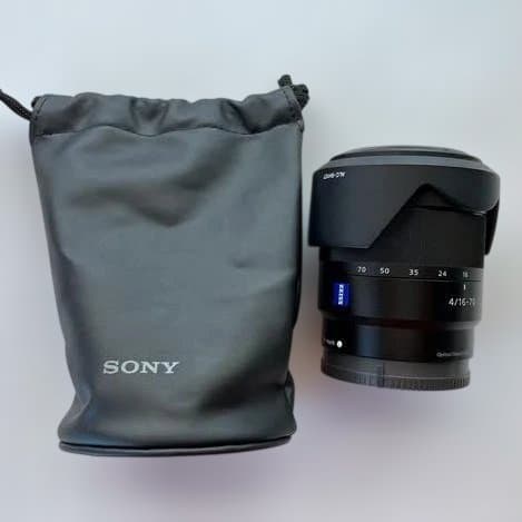 Sony αEマウント16-70mm F4 APS-C OSS