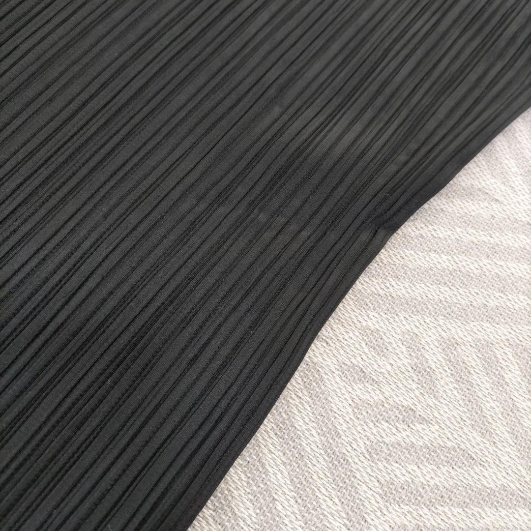 イッセイミヤケ　ブラック