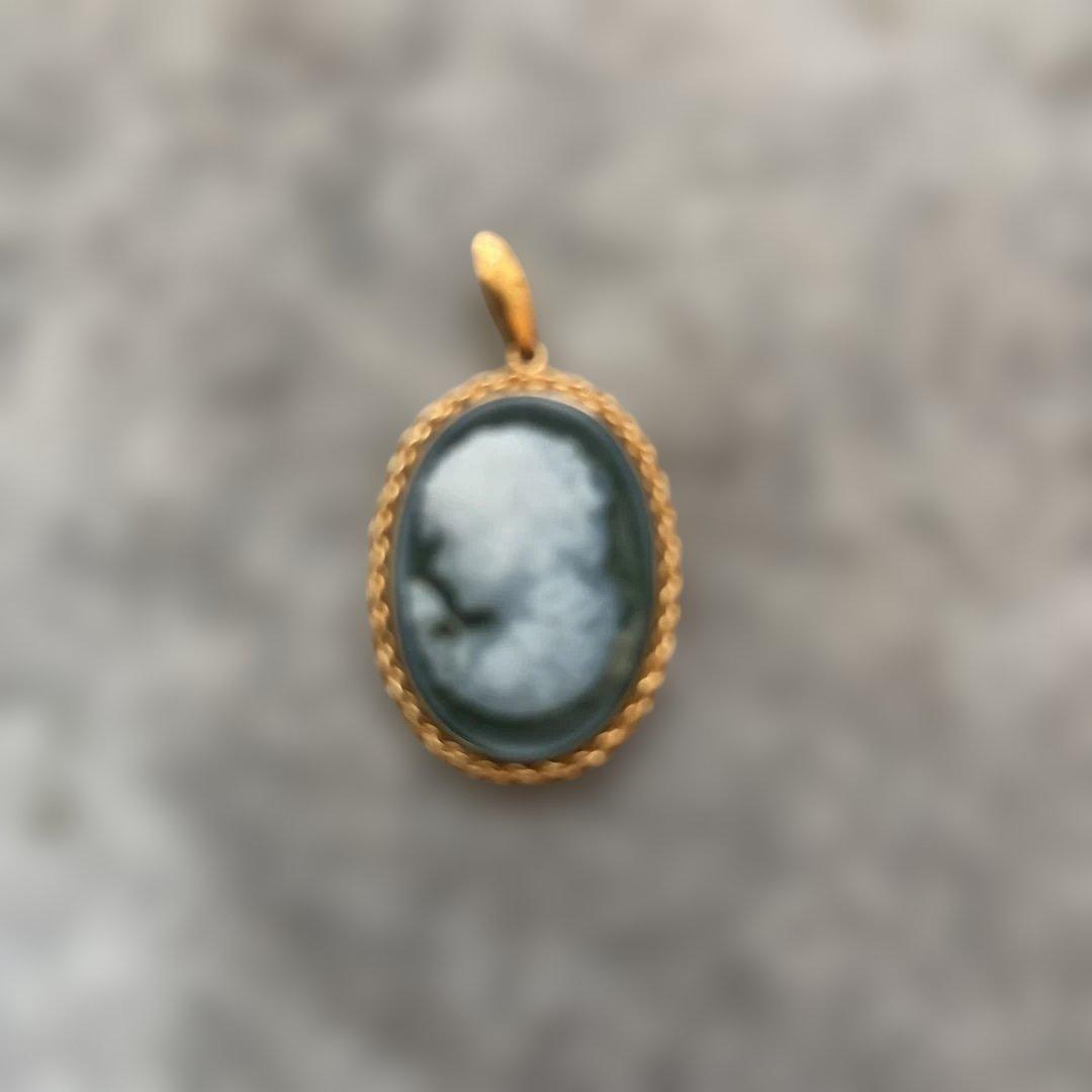 ペンダントトップ