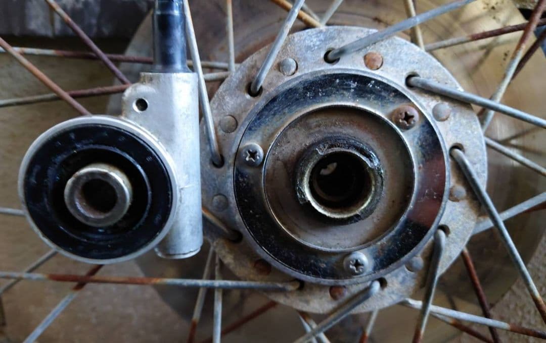 CB50S　フロントホイール