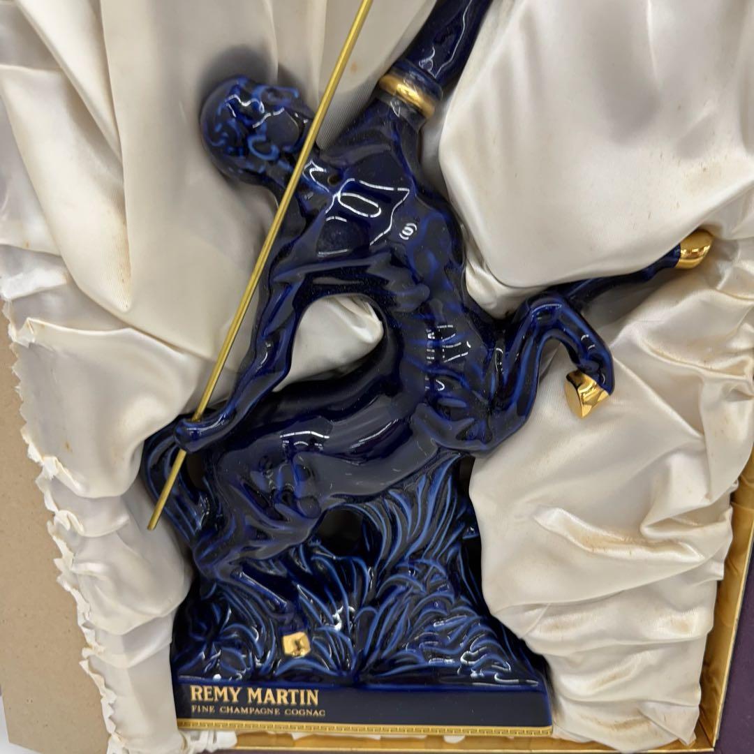 [未開栓] レミーマルタン コニャック 700ml リモージュ ケンタウロス陶器