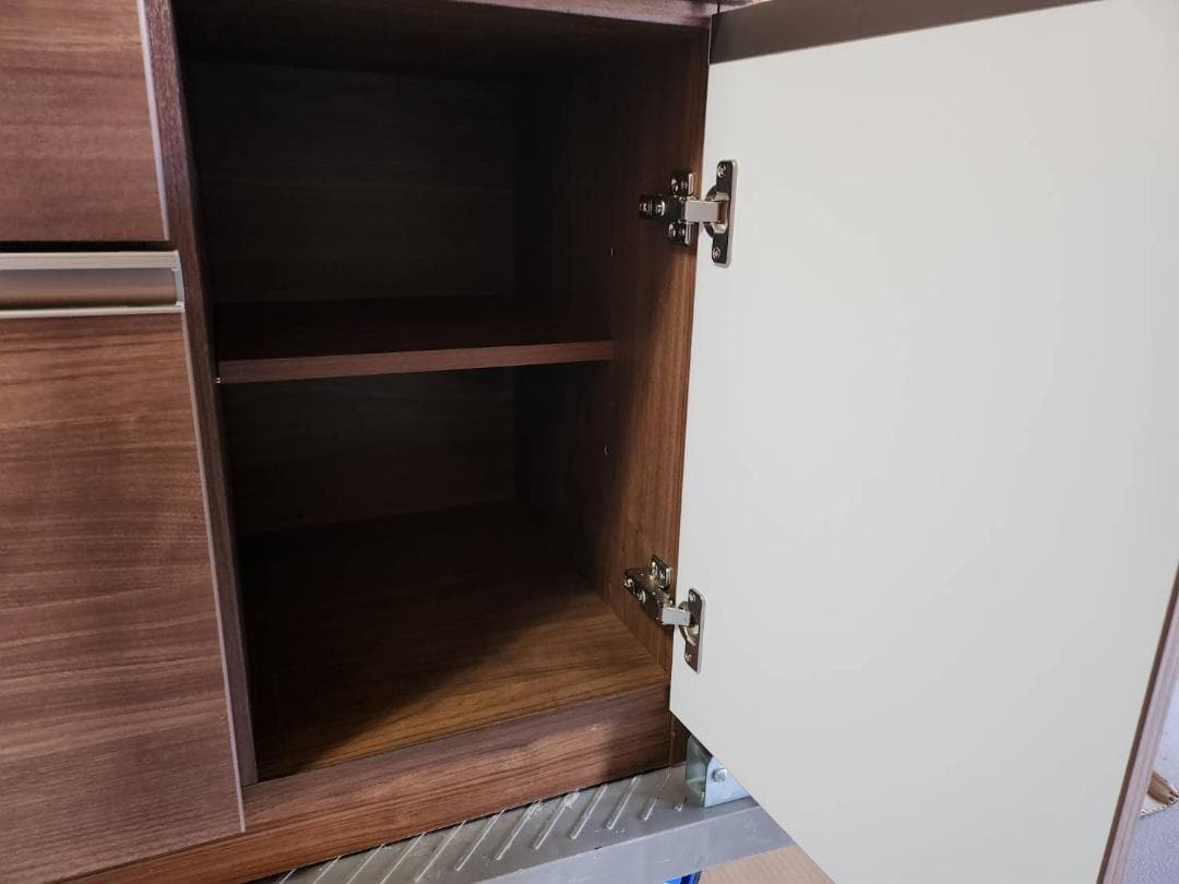 【中古品】古賀家具・食器棚・セイント（９０サイズ）