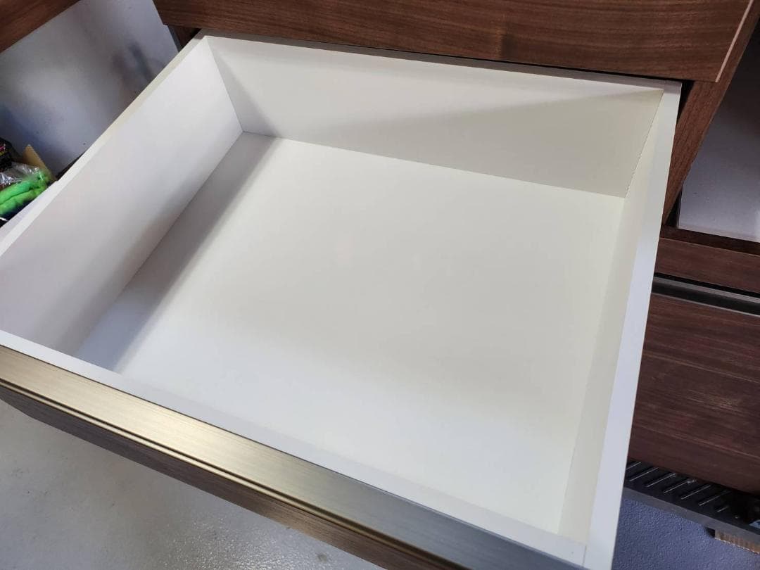 【中古品】古賀家具・食器棚・セイント（９０サイズ）