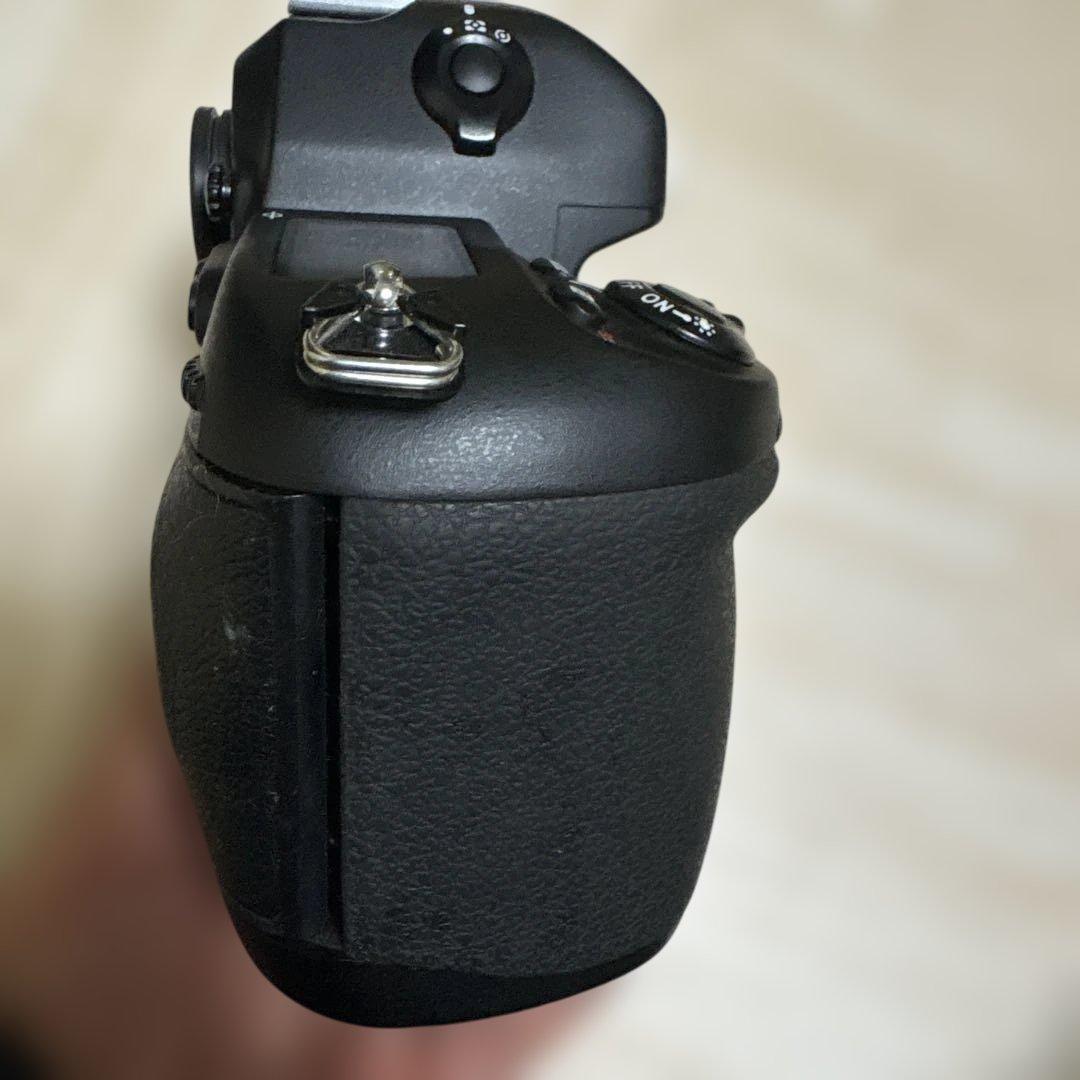 Nikon F100 フィルム一眼レフカメラ